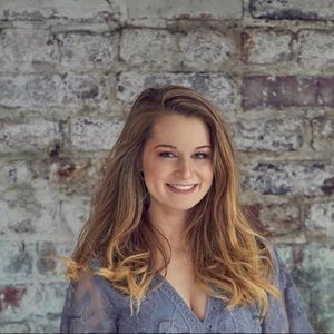 Meet your Posher, Savannah